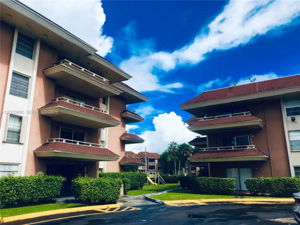 17600 NW 68th Ave B3006, Hialeah, Flórida 33015, Estados Unidos