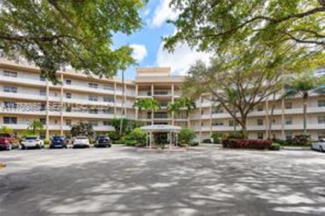 3800 Oaks Clubhouse Dr 307, Pompano Beach, Floride 33069, États-Unis