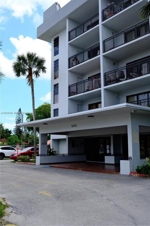 650 NE 149th St 407A, Miami, Floride 33161, États-Unis