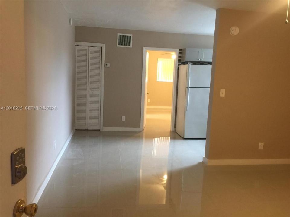 1800 NW 19th St 9, Miami, Florida 33125, Stati Uniti