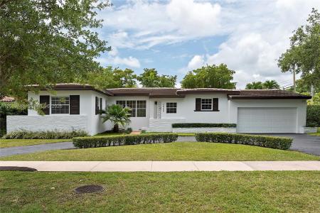 1540 Urbino Ave, Coral Gables, Florida 33146, Estados Unidos