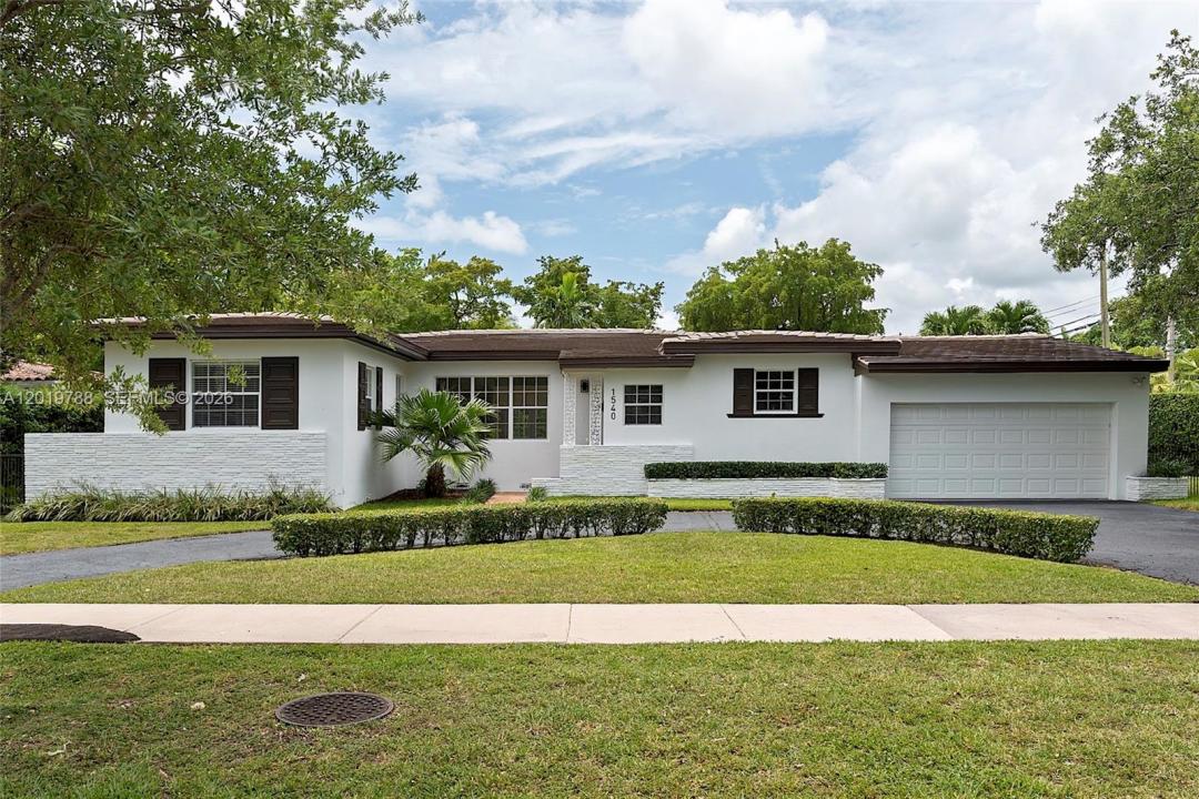 1540 Urbino Ave, Coral Gables, Florida 33146, Estados Unidos