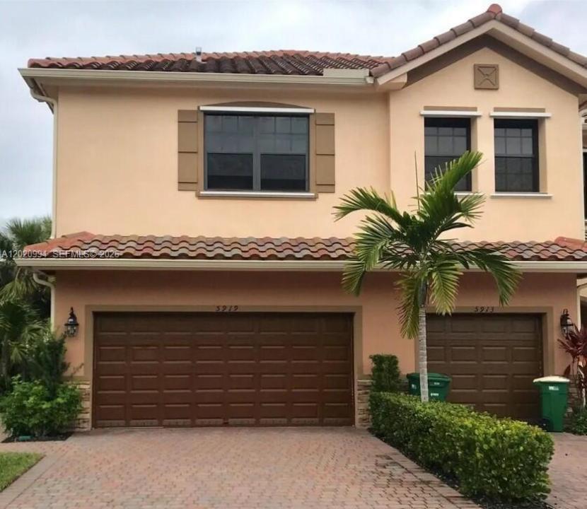 5919 NW 56th Pl, Tamarac, Floride 33319, États-Unis