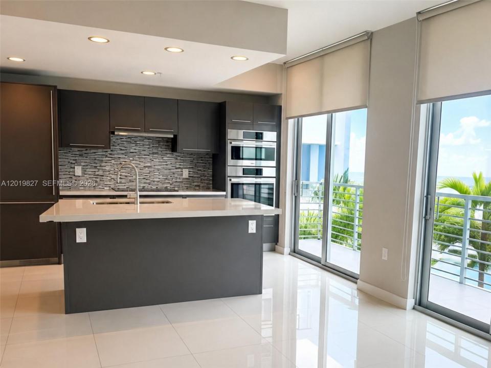7875 NW 107th Ave 412, Doral, Florida 33178, USA