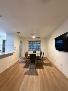 2043 Nassau Dr 2043, Riviera Beach, Flórida 33404, Estados Unidos
