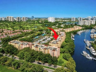 19601 E Country Club Dr 7102, Aventura, Florida 33180, USA