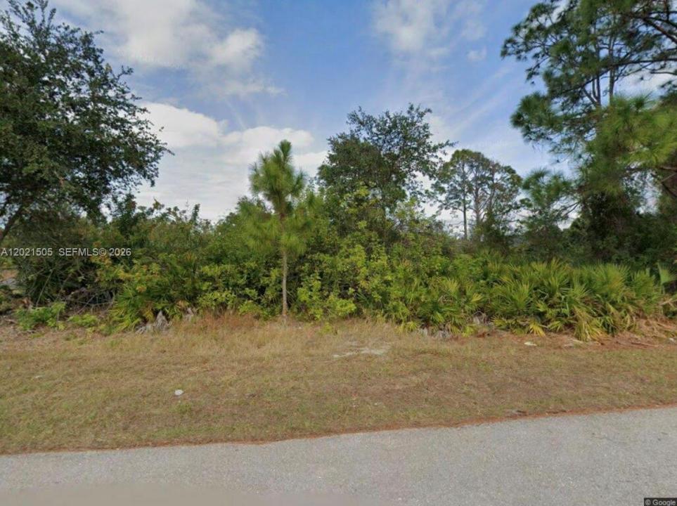 2706 7th St West, Lehigh Acres, Floride 33971, États-Unis