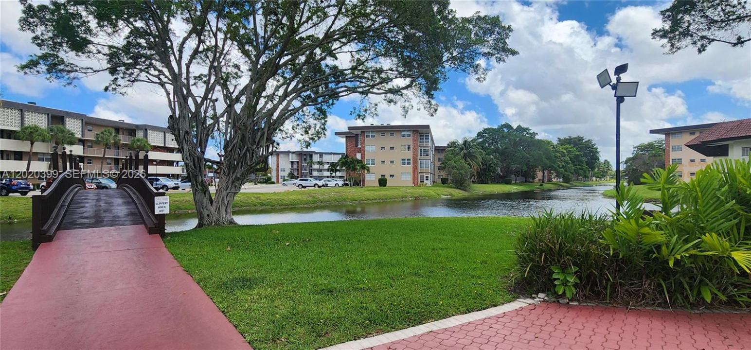 3061 NW 47th Ter 132C, Lauderdale Lakes, Floride 33313, États-Unis