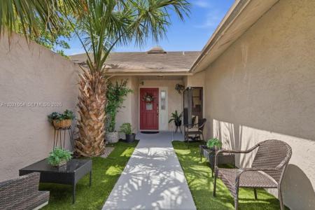4080 NW 1st Pl, Deerfield Beach, Florida 33442, USA