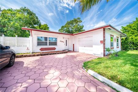 4360 NW 32nd Ct, Lauderdale Lakes, Florida 33319