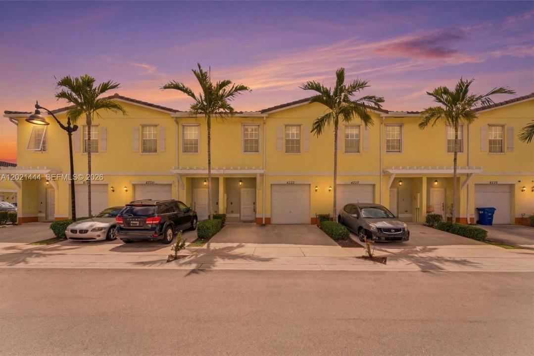 4032 NW 11th St 4032, Lauderhill, פלורידה 33313, ארצות הברית של אמריקה