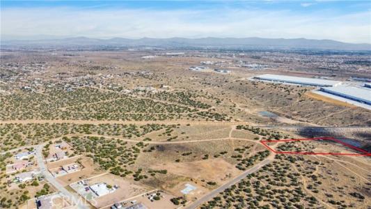 Heartland Circle, Oak Hills, Californie 92344, États-Unis