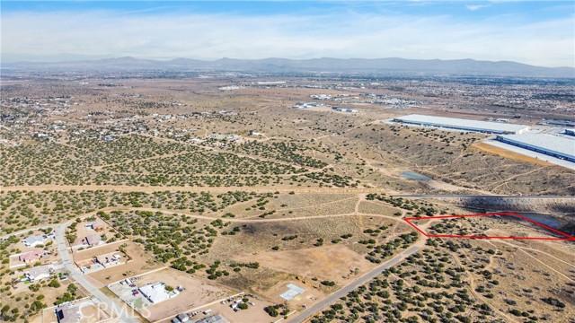 Heartland Circle, Oak Hills, Californie 92344, États-Unis