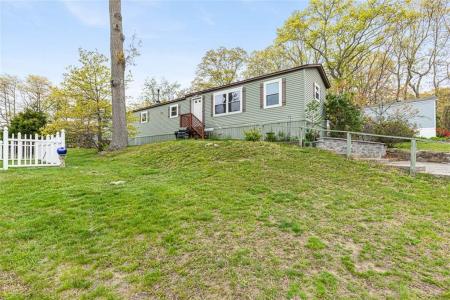 301 Bulgarmarsh Road, Tiverton, Rhode Island 02878, USA