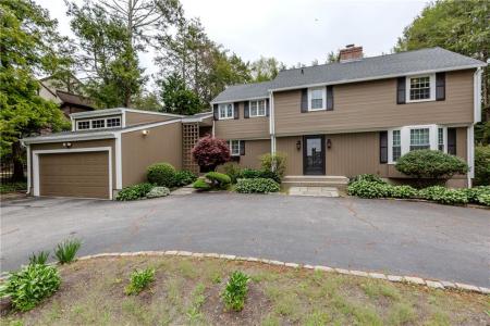 7 White Birch Road, Cranston, Rhode Island 02920, USA