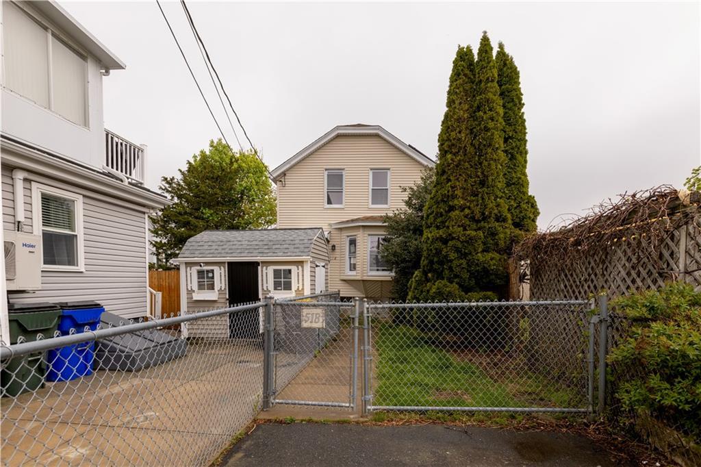 518 Snell Street, Fall River, Massachusetts 02721, États-Unis