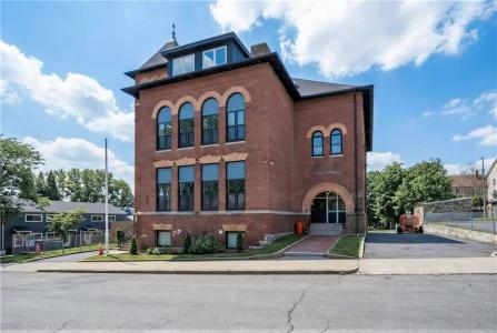 72 Kendrick Avenue, Woonsocket, Rhode Island 02895, USA