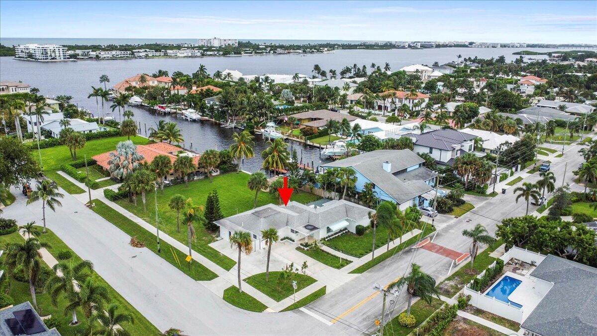 2412 N Lakeside Drive, Lake Worth Beach, Floride 33460, États-Unis