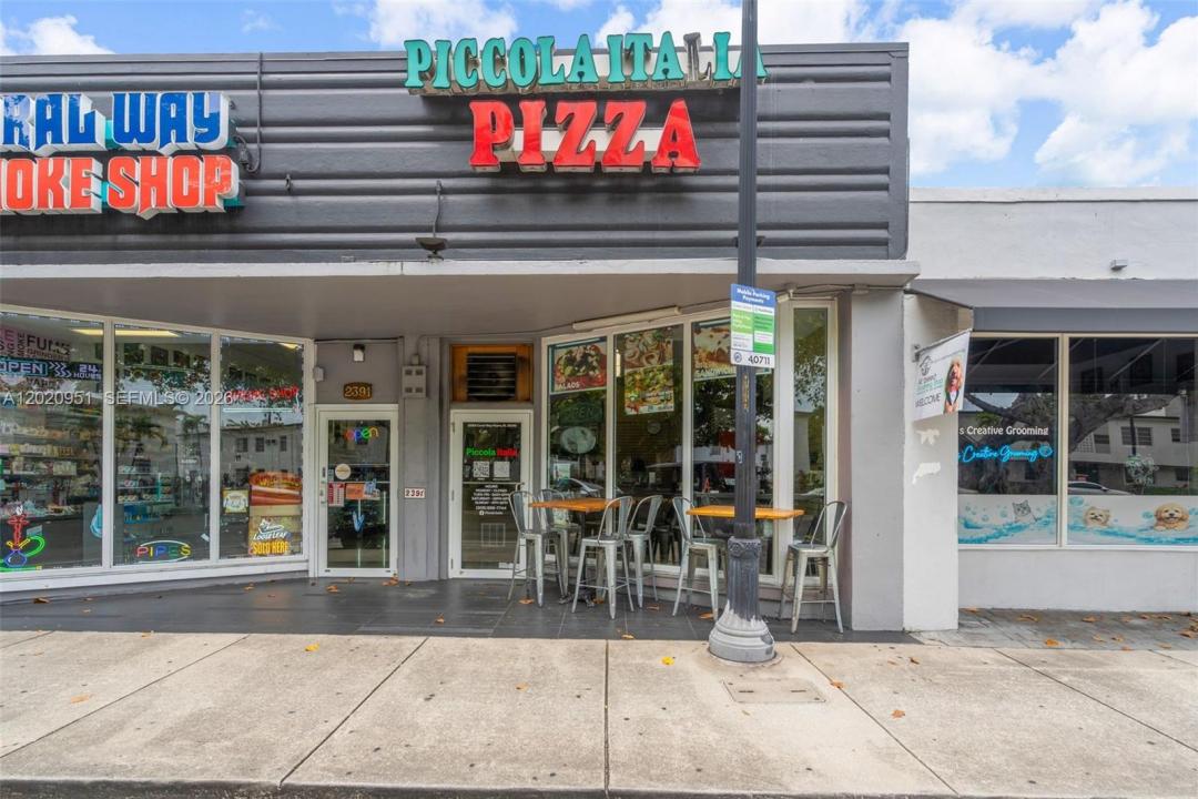 2389 SW 22nd St, Miami, Floride 33145, États-Unis