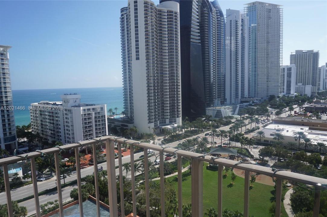 210 174th St 1904, Sunny Isles Beach, Floride 33160, États-Unis