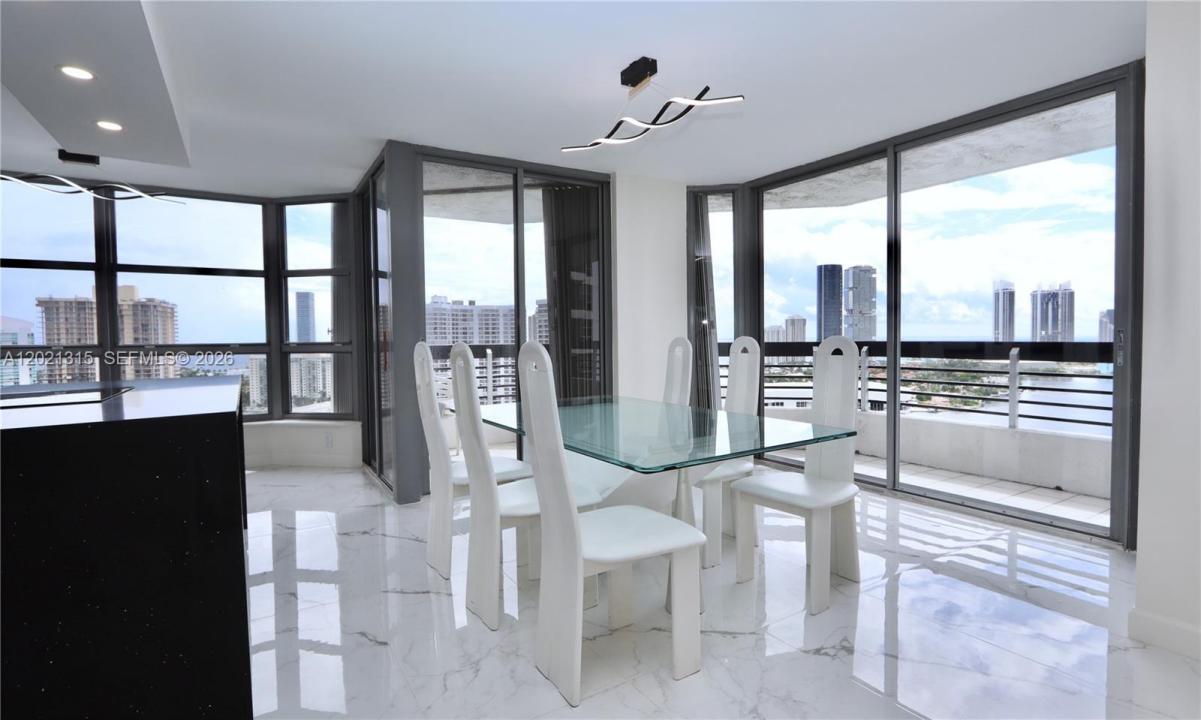 3530 Mystic Pointe Dr 2510, Aventura, Florida 33180, USA