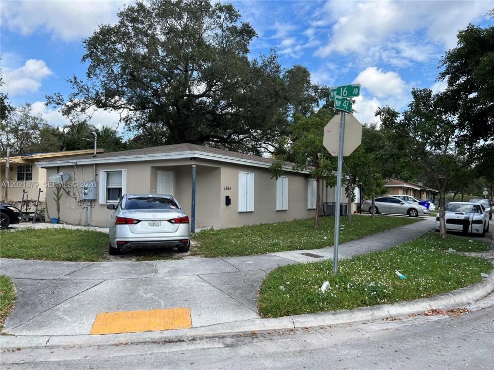 1565 NW 47th St, Miami, Florida 33142, Stati Uniti
