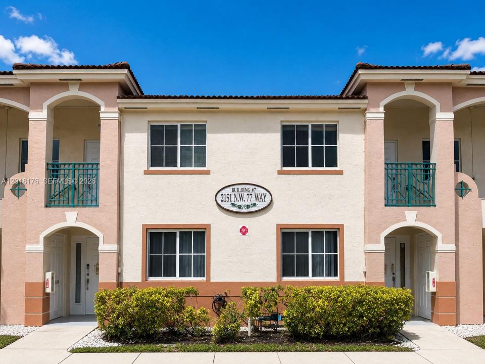 2151 NW 77th Way 205, Pembroke Pines, Флорида 33024, Соединенные Штаты