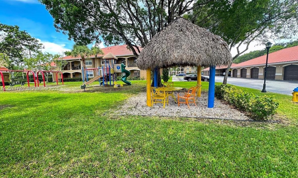 215 SW 117th Ter 14107, Pembroke Pines, Floride 33025, États-Unis