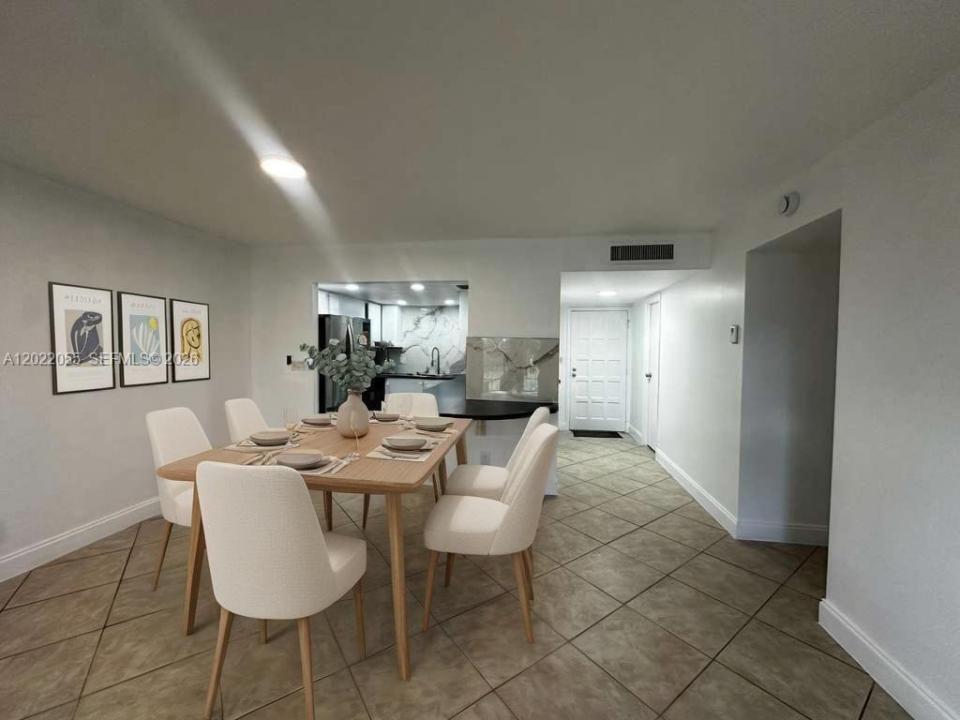 6301 N Falls Cir Dr 309, Lauderhill, Floride 33319, États-Unis