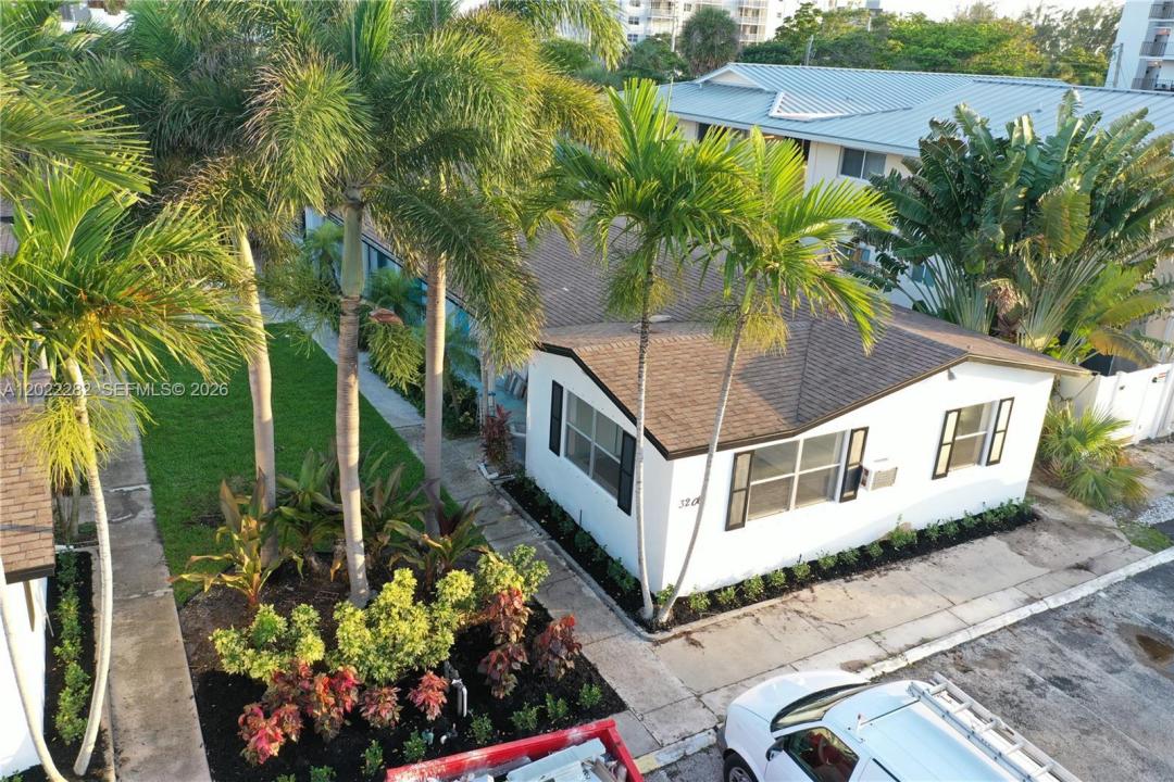 3210 Canal Dr 5, Pompano Beach, Floryda 33062, USA