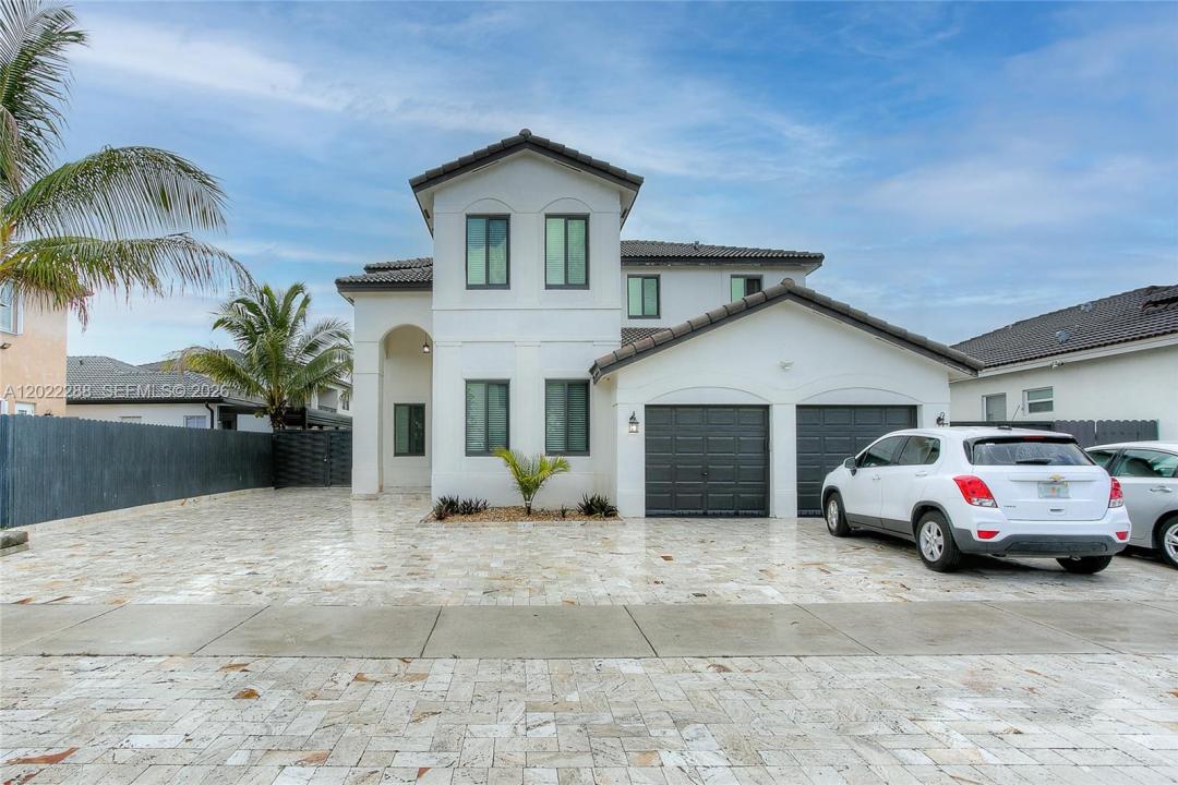 18355 NW 89th Ave *, Hialeah, Флорида 33018, Соединенные Штаты