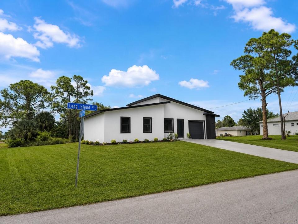 703 LONG ISLAND, Lehigh Acres, Floride 33974, États-Unis