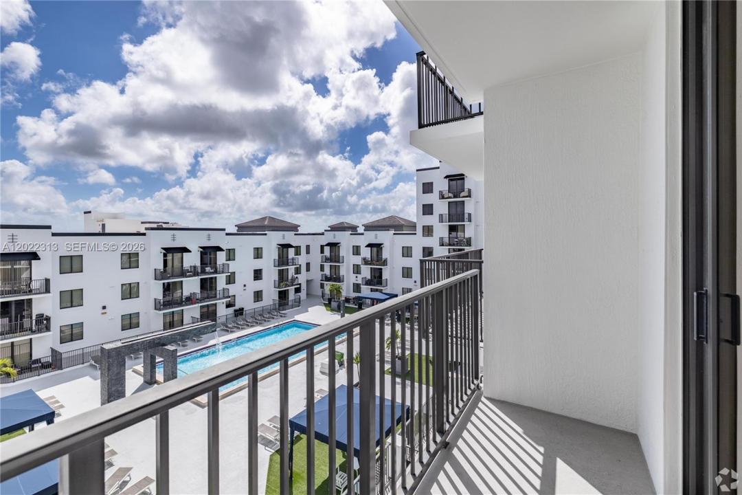 2001 Ludlam 250, West Miami, Florida 33147, Stati Uniti