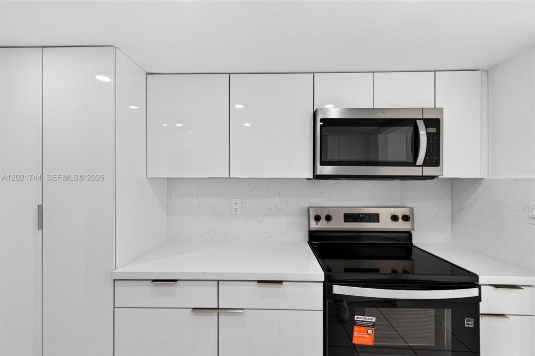 2000 Atlantic Shores Blvd 120, Hallandale Beach, Floride 33009, États-Unis