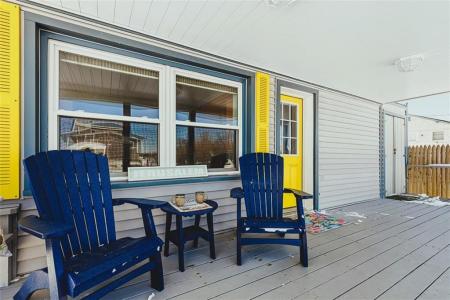 6 MacAlder Street, Narragansett, Rhode Island 02882, USA