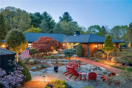 77 Janice Road, Warwick, Rhode Island 02886, USA