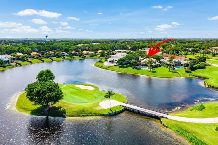 3566 Loire Lane, Palm Beach Gardens, Florida 33410, USA