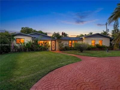 10900 SW 177th Ter, Miami, Florida 33157, USA