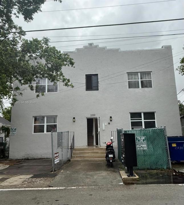 2330 NW 9 St 15, Miami, Florida 33125, USA
