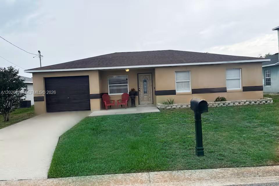 404 Red Hawk Loop, Winter Haven, Florida 33880, USA