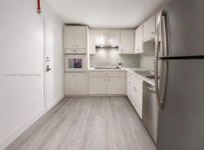 400 Kings Point Dr 811, Sunny Isles Beach, Florida 33160, USA
