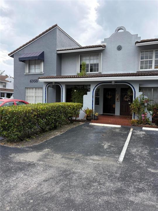 6950 NW 173rd Dr 2202, Hialeah, Flórida 33015, Estados Unidos