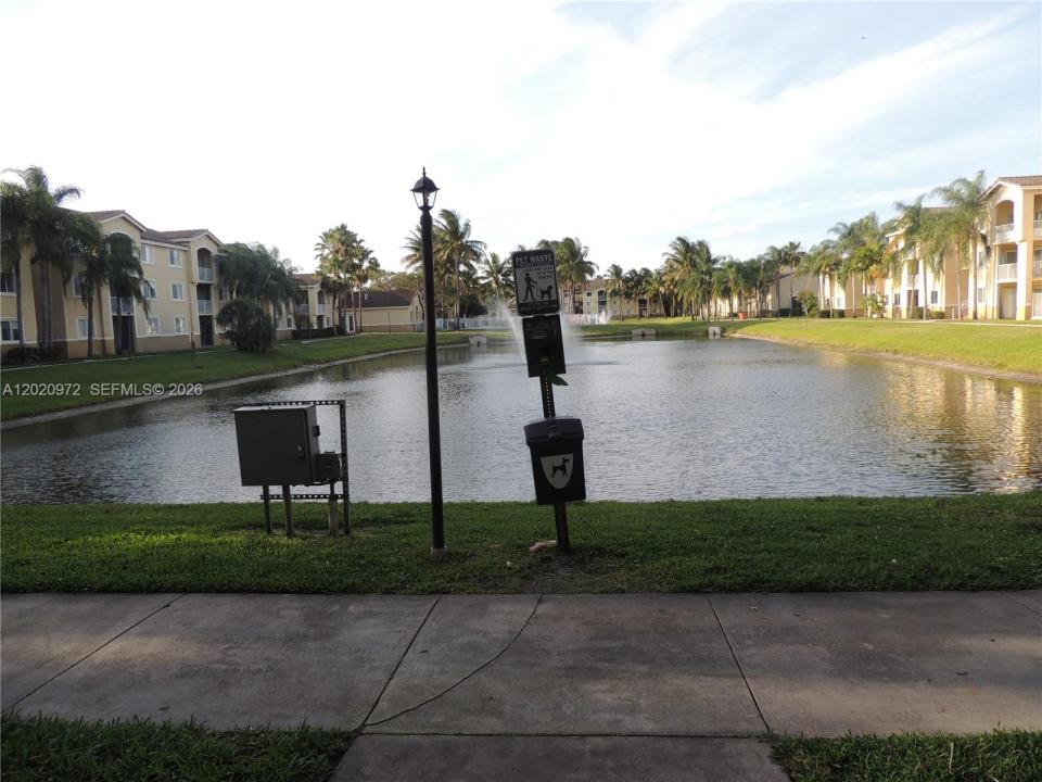 2600 S University Dr 103, Davie, Florida 33328, USA