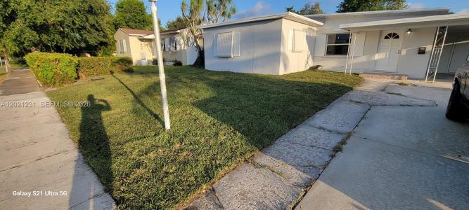 142 SE 4th ave, Boynton Beach, Florida 33435, USA