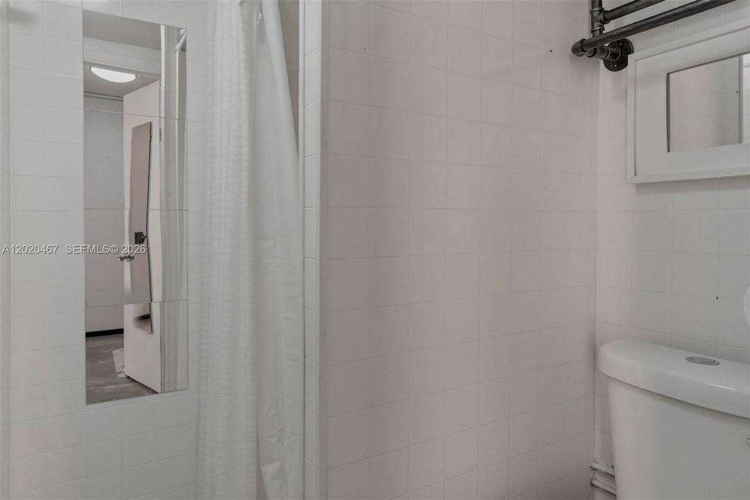 1773 Blount Rd 311, Pompano Beach, Florida 33069, USA