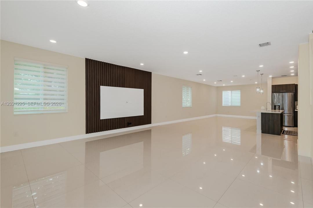 6681 NW 104th Ave, Doral, Florida 33178, Stati Uniti