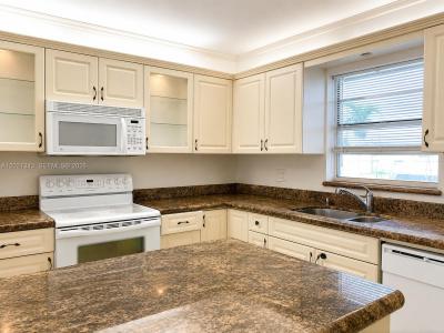 2832 Fillmore St 22, Hollywood, Florida 33020, USA