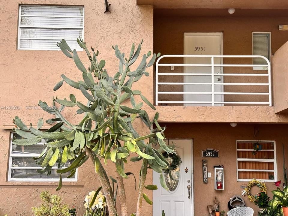 5953 W 28th Ave 24, Hialeah, Floride 33016, États-Unis