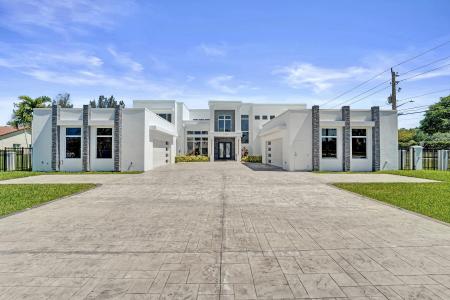 11201 SW 3rd Street, Plantation, Florida 33325, USA