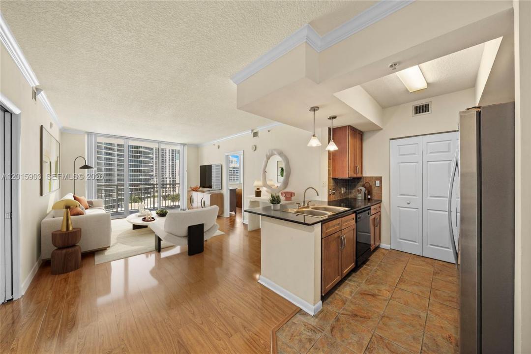2000 N Bayshore Dr 1005, Miami, Floride 33137, États-Unis